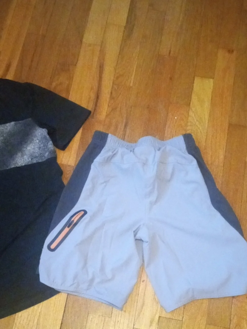 Black Graphic Athletic Tee & Light Gray Reebok drifit Shorts boys XL